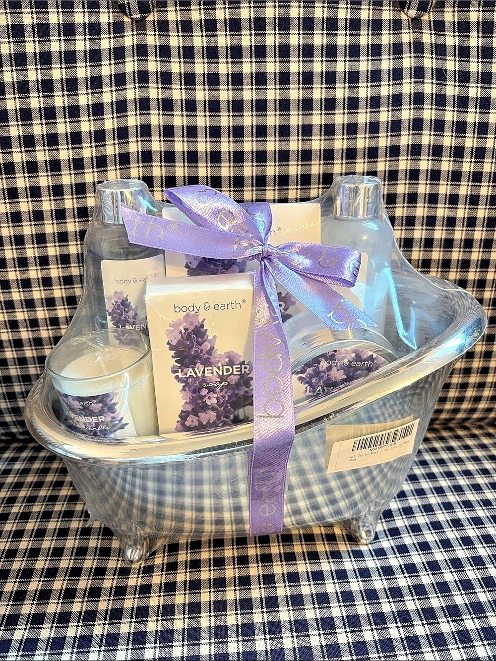 body & earth Lavender Gift Set NWT